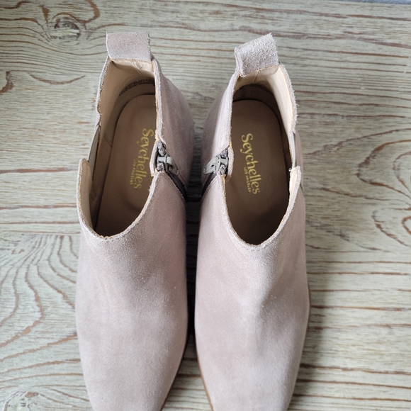 Seychelles Back Stage Suede Ankle Booties New In Box Sz 8 - Picture 4 of 9